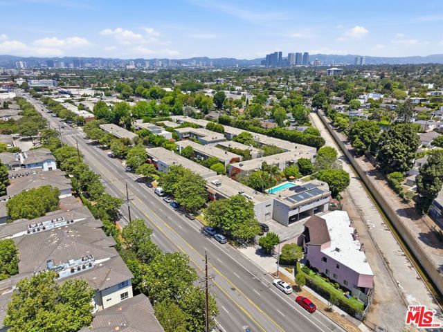 11120 Queensland Street D40, Los Angeles, CA 90034