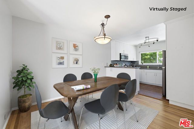 11120 Queensland Street D40, Los Angeles, CA 90034
