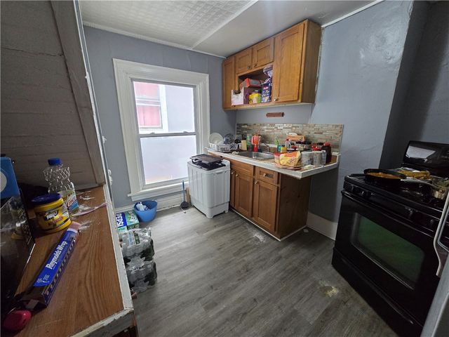 30 Bartlett Street, Rochester, NY 14608