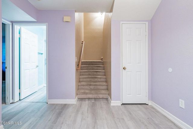 1043 Waltham Road E, Simi Valley, CA 93065