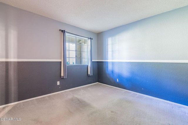 1043 Waltham Road E, Simi Valley, CA 93065