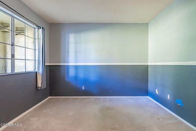 1043 Waltham Road E, Simi Valley, CA 93065