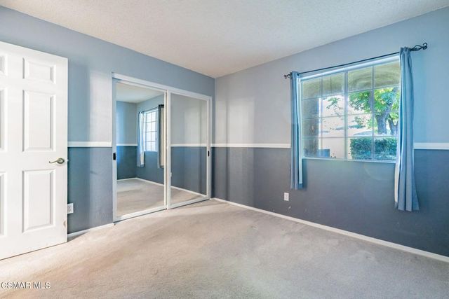 1043 Waltham Road E, Simi Valley, CA 93065