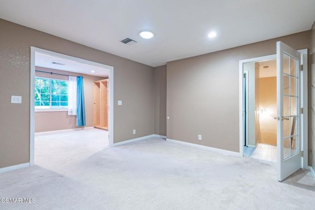 1043 Waltham Road E, Simi Valley, CA 93065