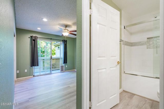 1043 Waltham Road E, Simi Valley, CA 93065