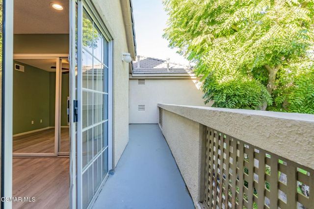1043 Waltham Road E, Simi Valley, CA 93065