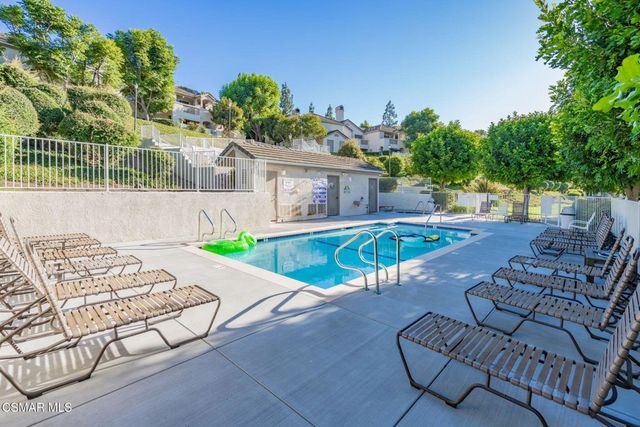 1043 Waltham Road E, Simi Valley, CA 93065