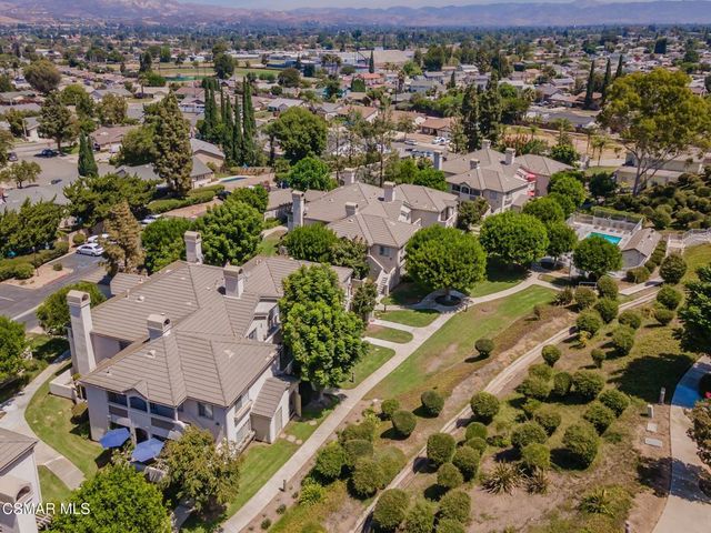 1043 Waltham Road E, Simi Valley, CA 93065
