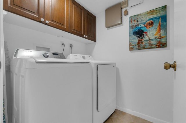 7351 Kinghurst Drive 108, Delray Beach, FL 33446