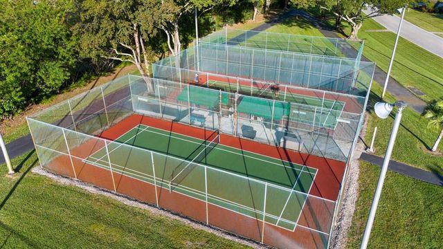 7351 Kinghurst Drive 108, Delray Beach, FL 33446