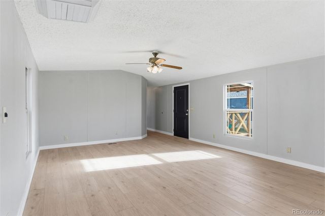 435 N 35th Avenue, Greeley, CO 80631