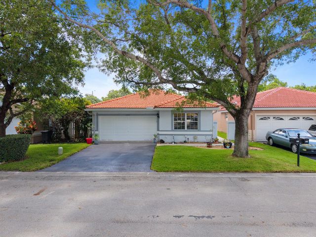 13452 NW 5th Court, Plantation, FL 33325