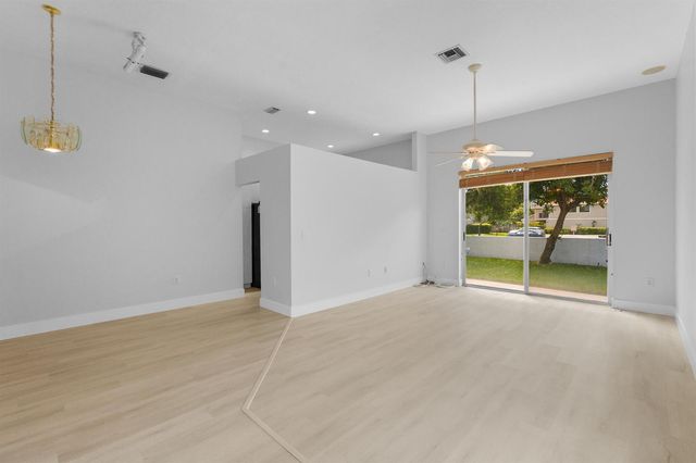 13452 NW 5th Court, Plantation, FL 33325