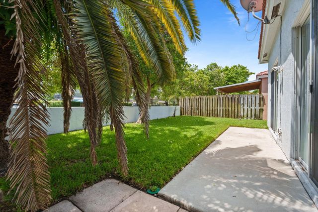 13452 NW 5th Court, Plantation, FL 33325