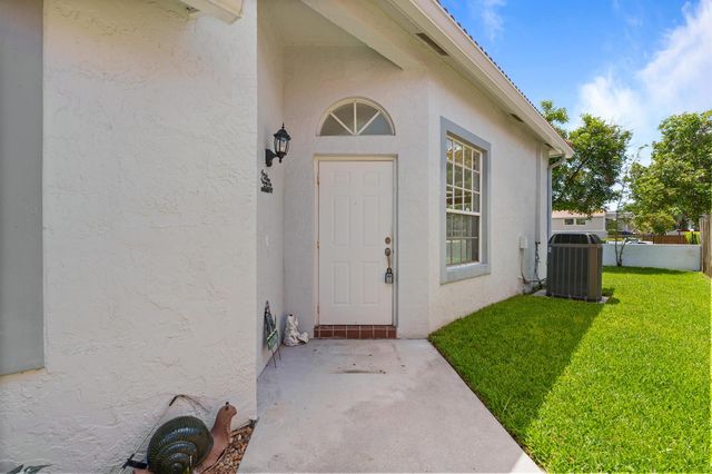 13452 NW 5th Court, Plantation, FL 33325