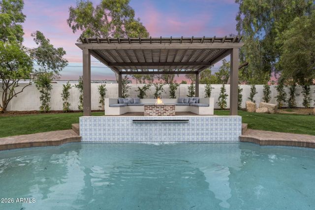 4854 E BLANCHE Drive, Scottsdale, AZ 85254
