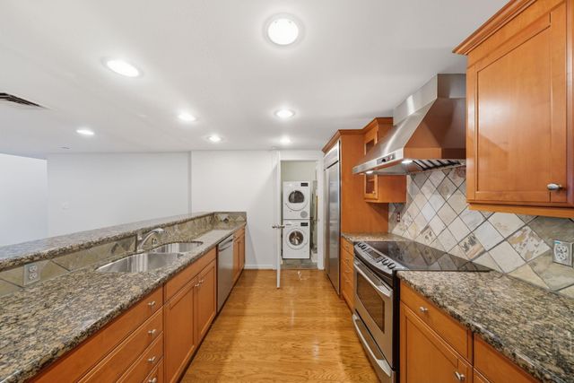 914 Main Street 1106, Houston, TX 77002