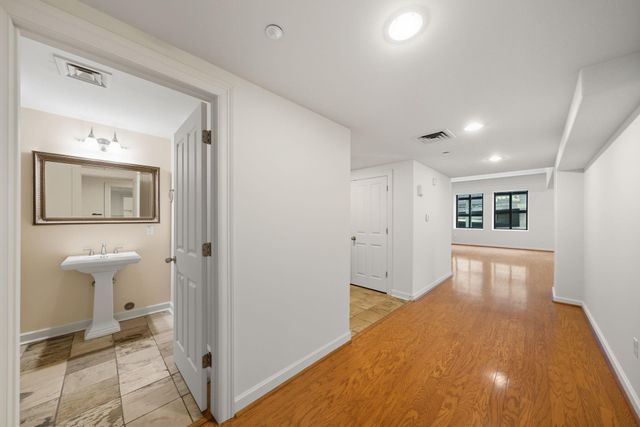 914 Main Street 1106, Houston, TX 77002