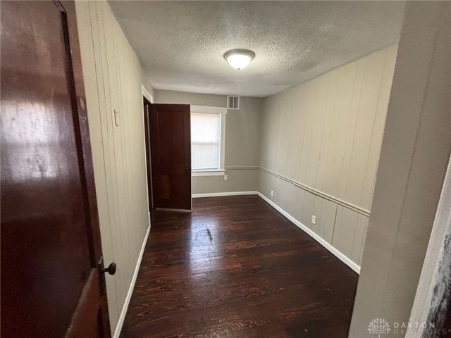 63 Hallwood Avenue, Dayton, OH 45417