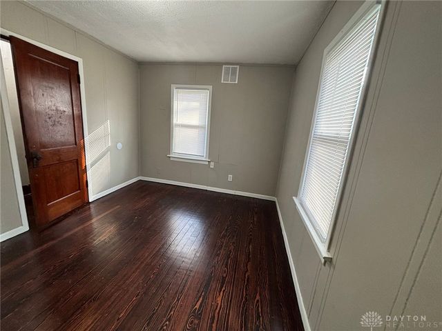 63 Hallwood Avenue, Dayton, OH 45417
