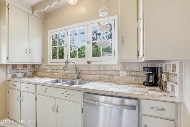 3655 RANDALL Street, Jacksonville, FL 32205