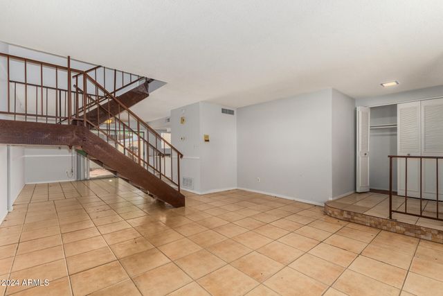 8106 N 31ST Drive, Phoenix, AZ 85051