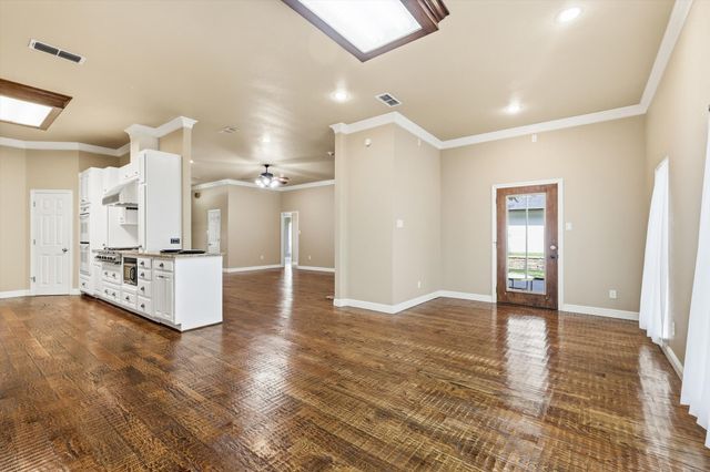 4111 Cimmaron Trail, De Cordova, TX 76049