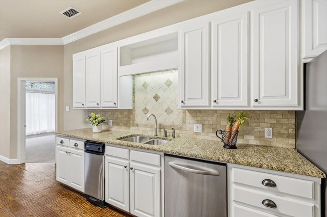 4111 Cimmaron Trail, De Cordova, TX 76049