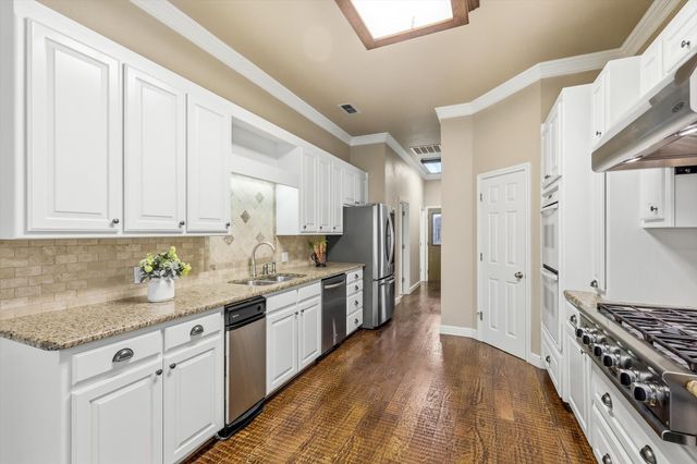 4111 Cimmaron Trail, De Cordova, TX 76049