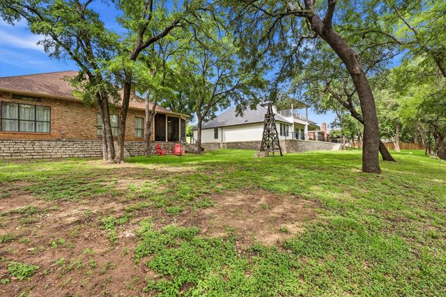 4111 Cimmaron Trail, De Cordova, TX 76049