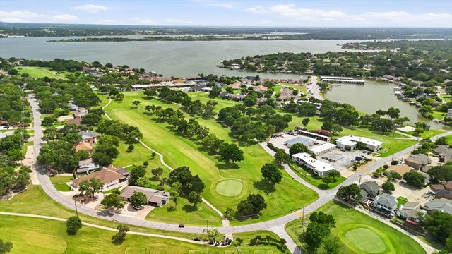4111 Cimmaron Trail, De Cordova, TX 76049