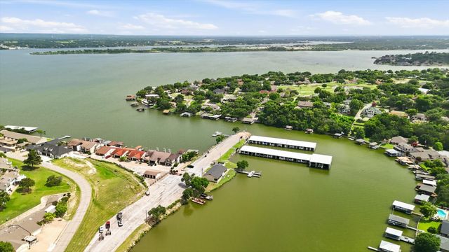4111 Cimmaron Trail, De Cordova, TX 76049