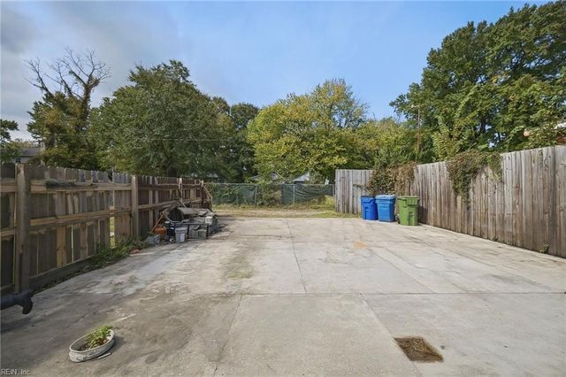 7419 Chesapeake BLVD, Norfolk, VA 23513