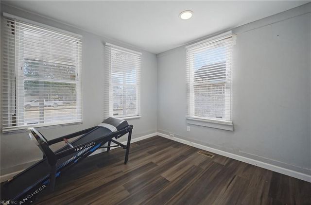 7419 Chesapeake BLVD, Norfolk, VA 23513