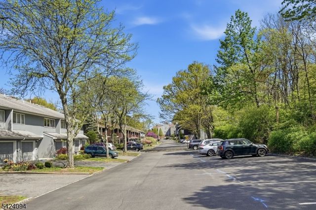 154 Marion Dr, West Orange Twp., NJ 07052