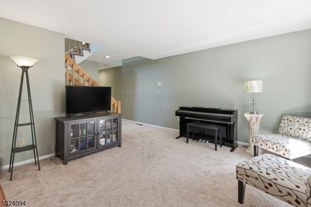 154 Marion Dr, West Orange Twp., NJ 07052