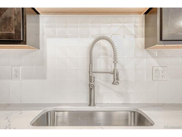 2826 S Fox Ct, Englewood, CO 80110