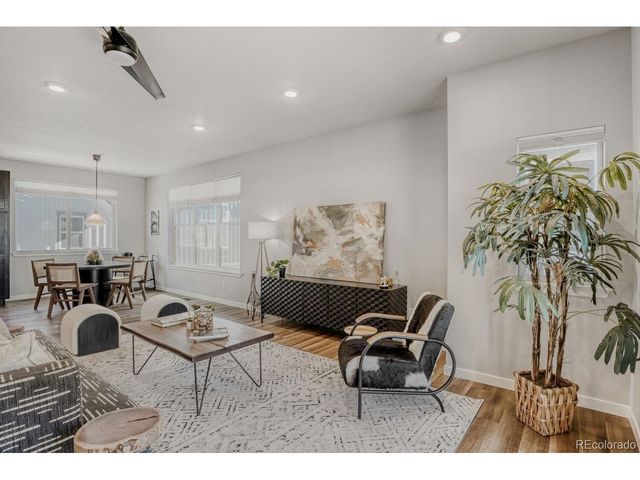 2826 S Fox Ct, Englewood, CO 80110