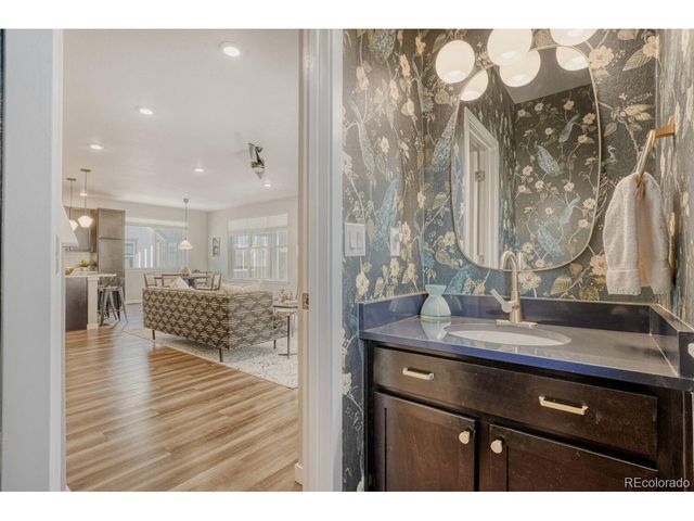 2826 S Fox Ct, Englewood, CO 80110