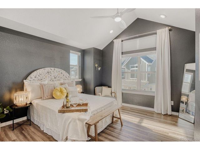 2826 S Fox Ct, Englewood, CO 80110