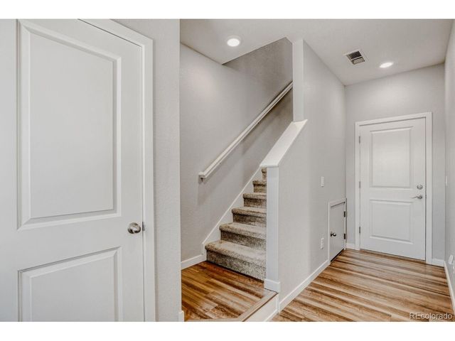 2826 S Fox Ct, Englewood, CO 80110