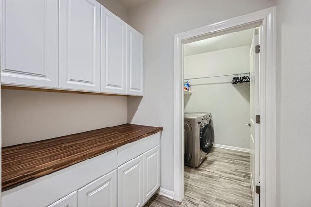 159 Bayberry CIR, Buda, TX 78610