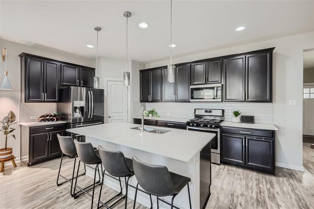 159 Bayberry CIR, Buda, TX 78610