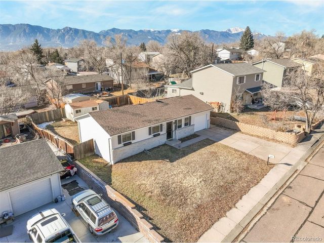2240 Flintwood Dr, Colorado Springs, CO 80910