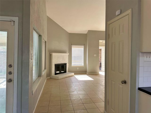 18530 Meadows Way Drive, Houston, TX 77084