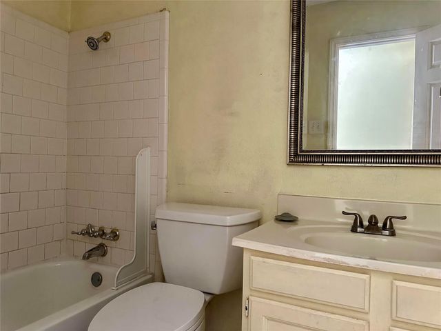 18530 Meadows Way Drive, Houston, TX 77084