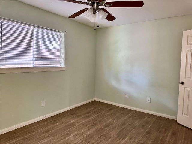 18530 Meadows Way Drive, Houston, TX 77084