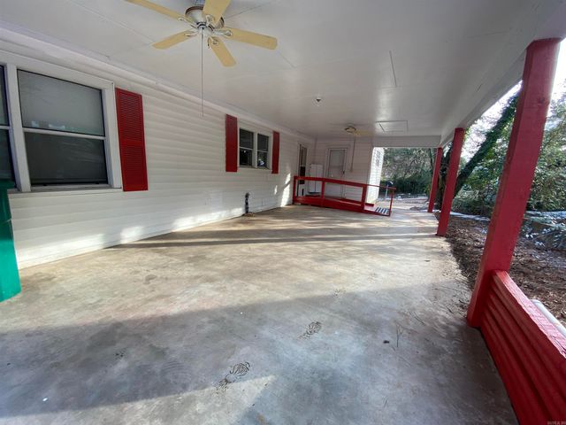 517 W Clark Street, Nashville, AR 71852