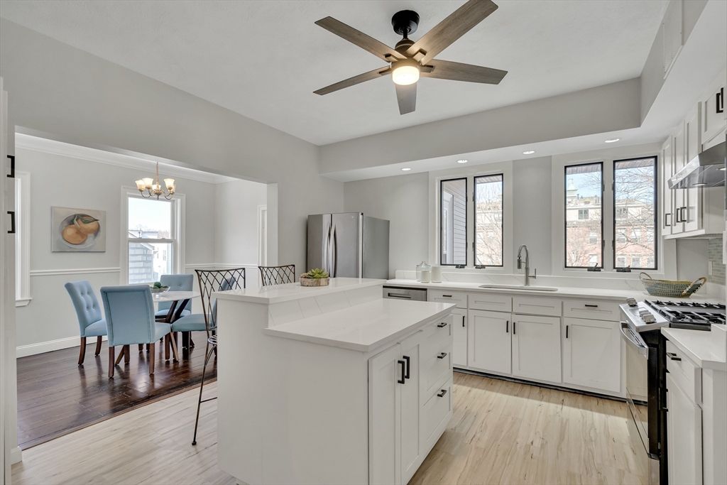 124 Chestnut St 2, Brookline, MA 02445