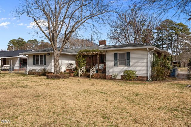 1103 Guy Avenue, Dunn, NC 28334